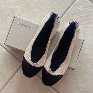 Rothy’s tuxedo flats